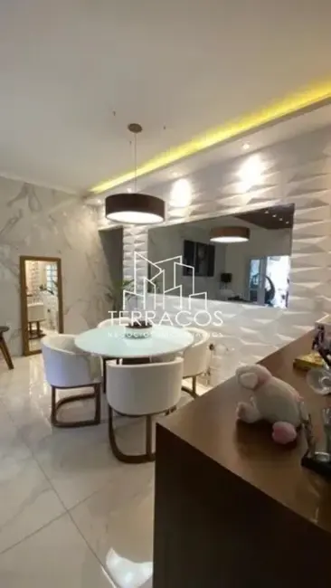 Casa com 2 quartos à venda, 108m2 em Jardim das Tulipas, Jundiai - SP - imagem 3 Foto 3 de Casa com 2 quartos à venda, 108m2 em Jardim das Tulipas, Jundiai - SP