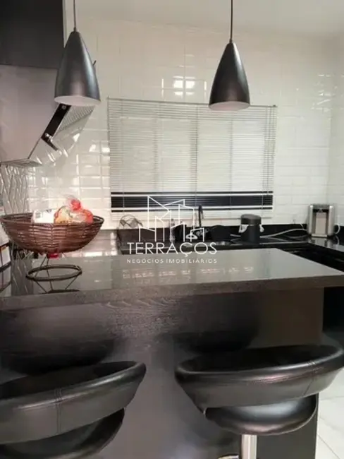 Casa com 2 quartos à venda, 108m2 em Jardim das Tulipas, Jundiai - SP - imagem 6 Foto 6 de Casa com 2 quartos à venda, 108m2 em Jardim das Tulipas, Jundiai - SP