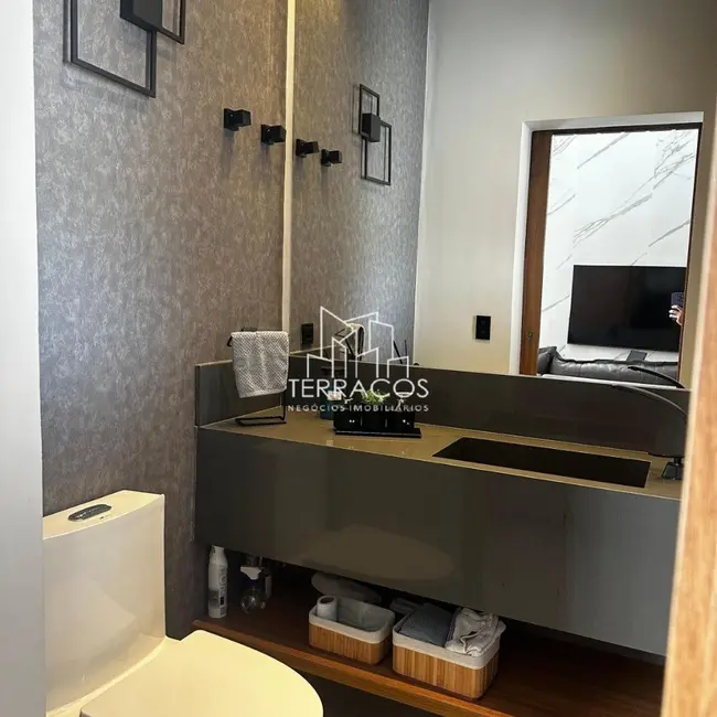 Casa de Condomínio com 3 quartos à venda, 226m2 em Jardim das Samambaias, Jundiai - SP - imagem 5 Foto 5 de Casa de Condomínio com 3 quartos à venda, 226m2 em Jardim das Samambaias, Jundiai - SP