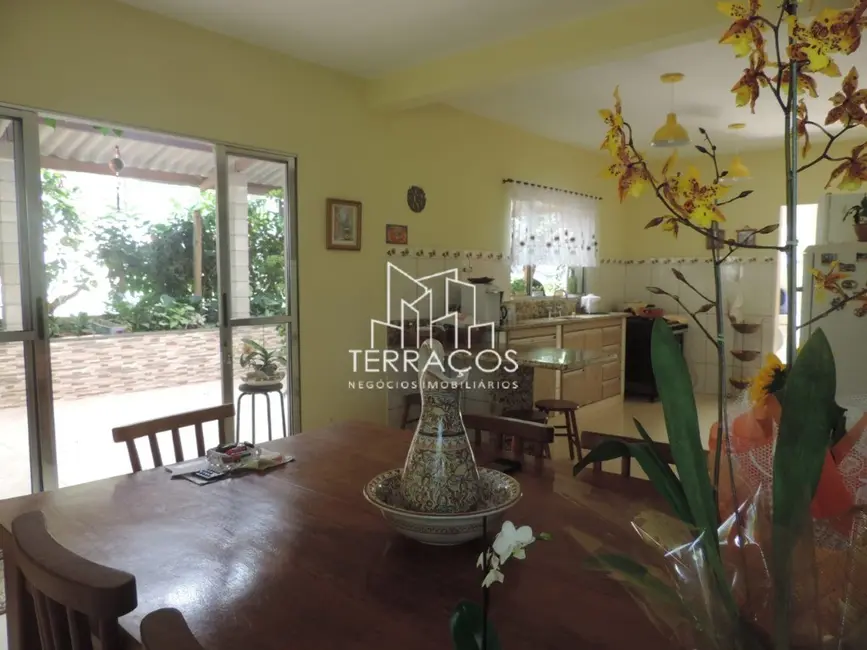 Chácara com 3 quartos à venda, 362m2 em Jarinu - SP - imagem 8 Foto 8 de Chácara com 3 quartos à venda, 362m2 em Jarinu - SP