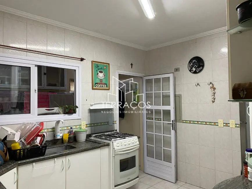 Foto 2 de Casa de Condomínio com 3 quartos à venda, 490m2 em Louveira - SP