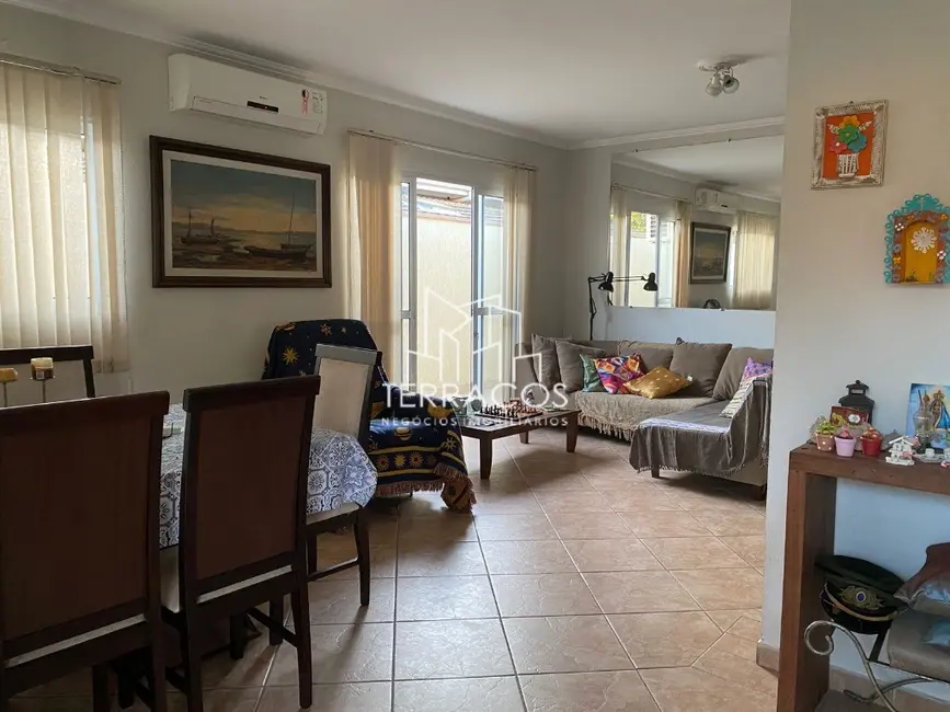 Foto 7 de Casa de Condomínio com 3 quartos à venda, 490m2 em Louveira - SP