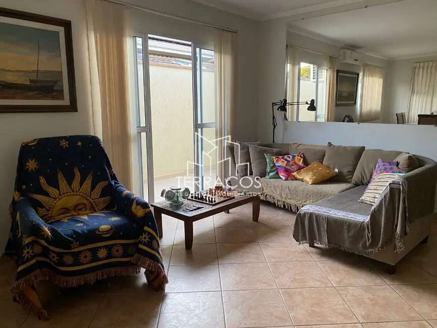 Foto 8 de Casa de Condomínio com 3 quartos à venda, 490m2 em Louveira - SP