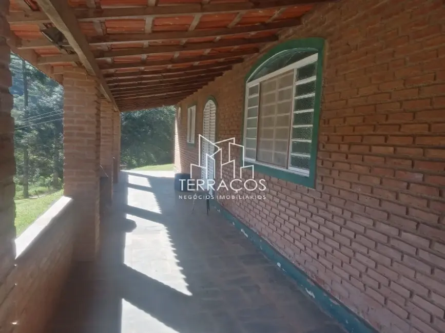 Foto 1 de Chácara com 3 quartos à venda, 120m2 em Camanducaia - MG