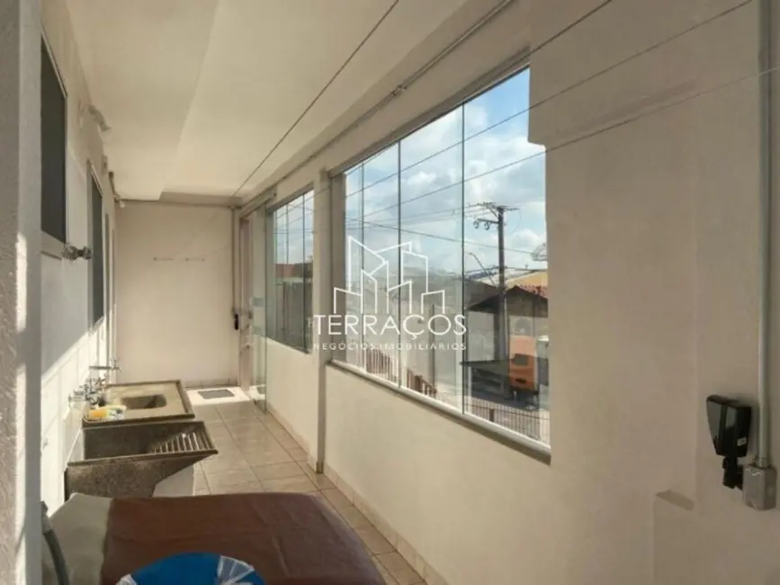 Casa com 2 quartos à venda, 168m2 em Jardim Pacaembu, Jundiai - SP - imagem 2 Foto 2 de Casa com 2 quartos à venda, 168m2 em Jardim Pacaembu, Jundiai - SP