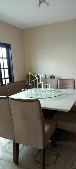Casa com 3 quartos à venda, 170m2 em Jardim América, Campo Limpo Paulista - SP - imagem 3 Foto 3 de Casa com 3 quartos à venda, 170m2 em Jardim América, Campo Limpo Paulista - SP