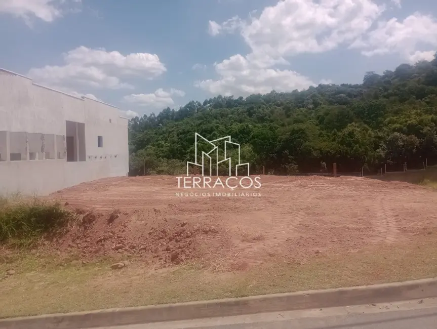 Foto 1 de Terreno / Lote à venda, 392m2 em Bairro Itapema, Itatiba - SP