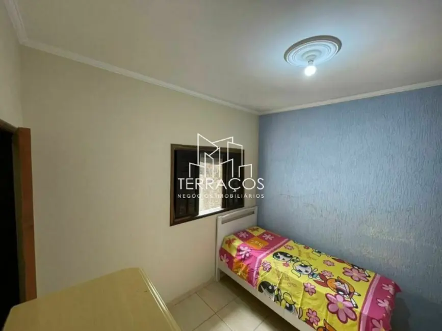 Chácara com 4 quartos à venda, 260m2 em Jarinu - SP - imagem 7 Foto 7 de Chácara com 4 quartos à venda, 260m2 em Jarinu - SP