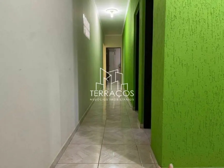 Chácara com 4 quartos à venda, 260m2 em Jarinu - SP - imagem 9 Foto 9 de Chácara com 4 quartos à venda, 260m2 em Jarinu - SP