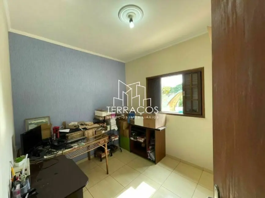 Chácara com 4 quartos à venda, 260m2 em Jarinu - SP - imagem 5 Foto 5 de Chácara com 4 quartos à venda, 260m2 em Jarinu - SP