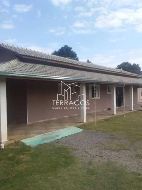 Chácara com 2 quartos à venda, 173m2 em Pinhalzinho - SP - imagem 3 Foto 3 de Chácara com 2 quartos à venda, 173m2 em Pinhalzinho - SP