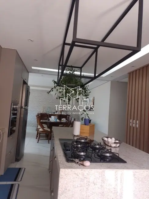 Foto 3 de Casa com 3 quartos à venda, 206m2 em Vila Agrícola, Jundiai - SP