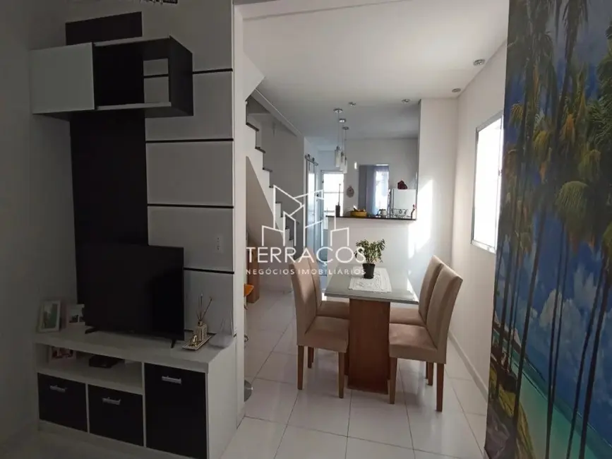 Foto 1 de Casa de Condomínio com 2 quartos à venda, 77m2 em Jardim das Tulipas, Jundiai - SP