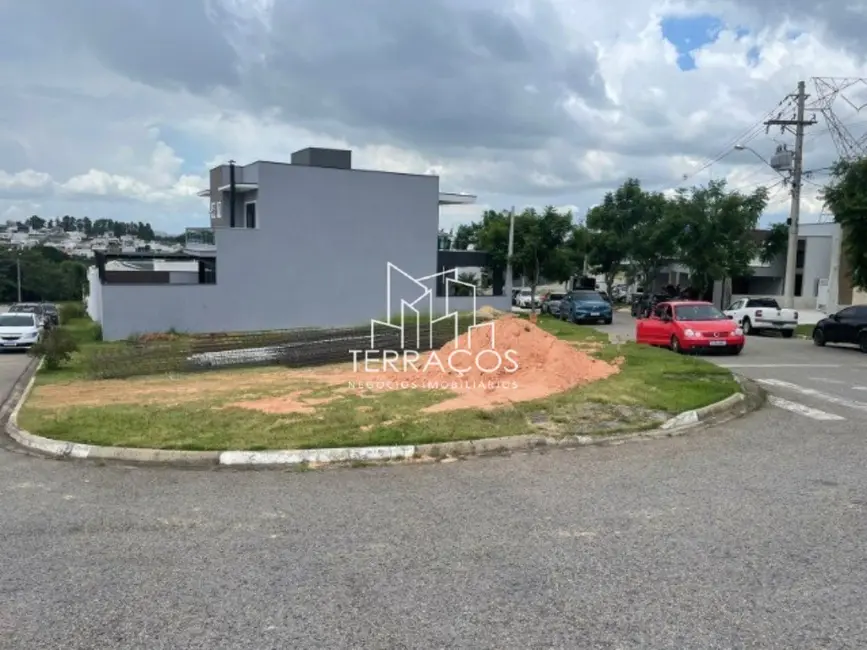 Foto 2 de Terreno / Lote à venda, 311m2 em Itupeva - SP