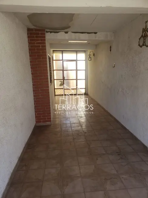 Casa com 2 quartos à venda, 126m2 em Vila Vianelo, Jundiai - SP - imagem 3 Foto 3 de Casa com 2 quartos à venda, 126m2 em Vila Vianelo, Jundiai - SP