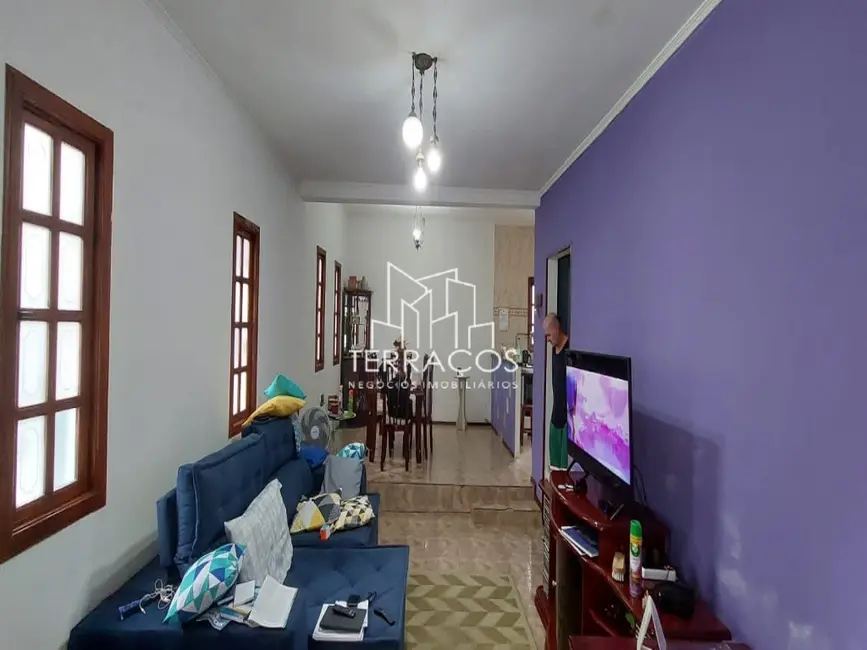 Casa com 3 quartos à venda e para alugar, 184m2 em Jardim Benintendi, Franco Da Rocha - SP - imagem 4 Foto 4 de Casa com 3 quartos à venda e para alugar, 184m2 em Jardim Benintendi, Franco Da Rocha - SP