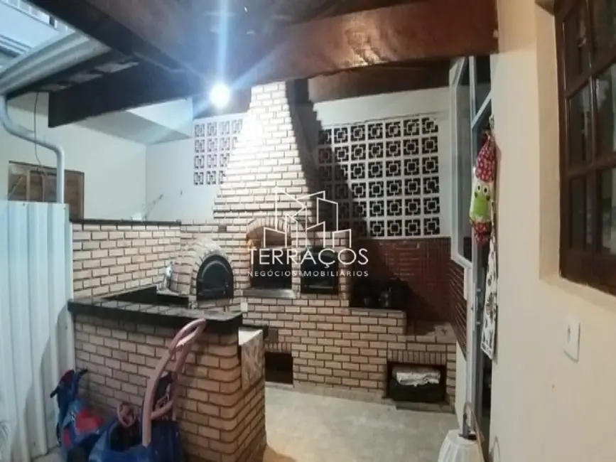 Foto 5 de Casa com 3 quartos à venda, 140m2 em Louveira - SP