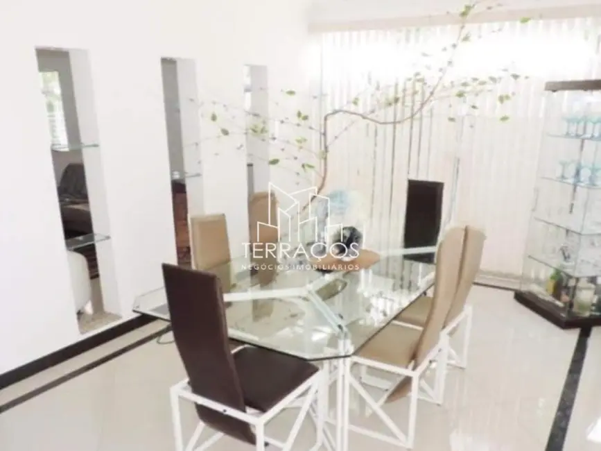 Foto 8 de Casa de Condomínio com 3 quartos à venda, 360m2 em Pinheirinho, Vinhedo - SP