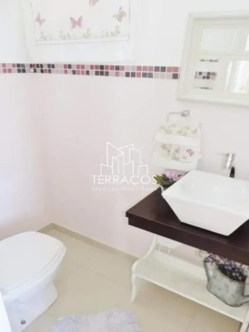 Foto 4 de Casa de Condomínio com 3 quartos à venda, 360m2 em Pinheirinho, Vinhedo - SP