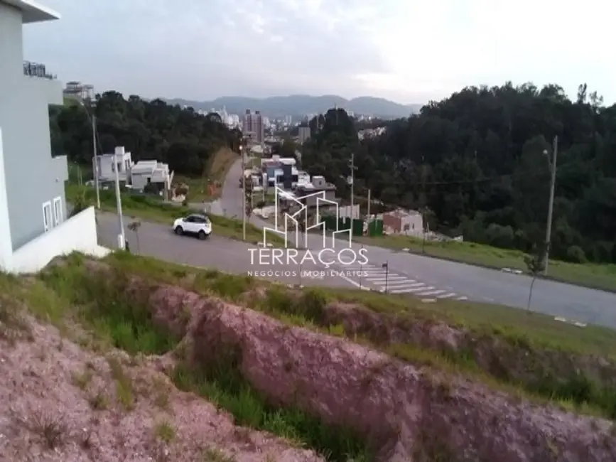 Foto 3 de Terreno / Lote à venda, 484m2 em Jundiai - SP