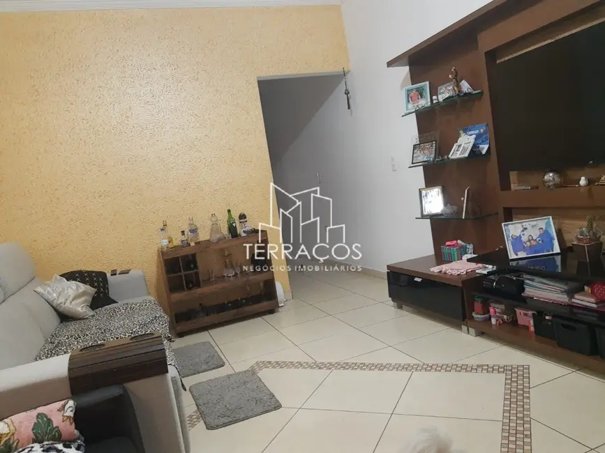 Foto 3 de Casa com 4 quartos à venda, 270m2 em Jardim Olívio Moro, Varzea Paulista - SP