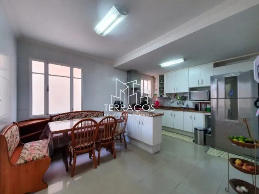 Foto 8 de Casa com 4 quartos à venda, 261m2 em Jardim Santa Adelaide, Jundiai - SP