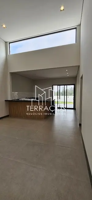 Foto 3 de Casa de Condomínio com 3 quartos à venda, 185m2 em Louveira - SP