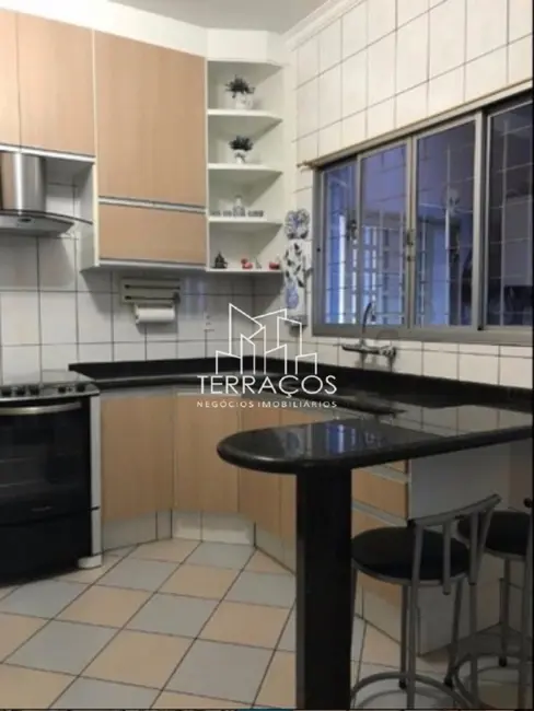 Casa com 3 quartos à venda, 223m2 em Parque Cidade Jardim, Jundiai - SP - imagem 4 Foto 4 de Casa com 3 quartos à venda, 223m2 em Parque Cidade Jardim, Jundiai - SP