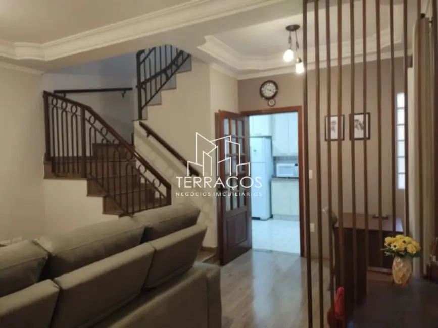 Casa com 3 quartos à venda, 172m2 em Parque Cidade Jardim II, Jundiai - SP - imagem 3 Foto 3 de Casa com 3 quartos à venda, 172m2 em Parque Cidade Jardim II, Jundiai - SP