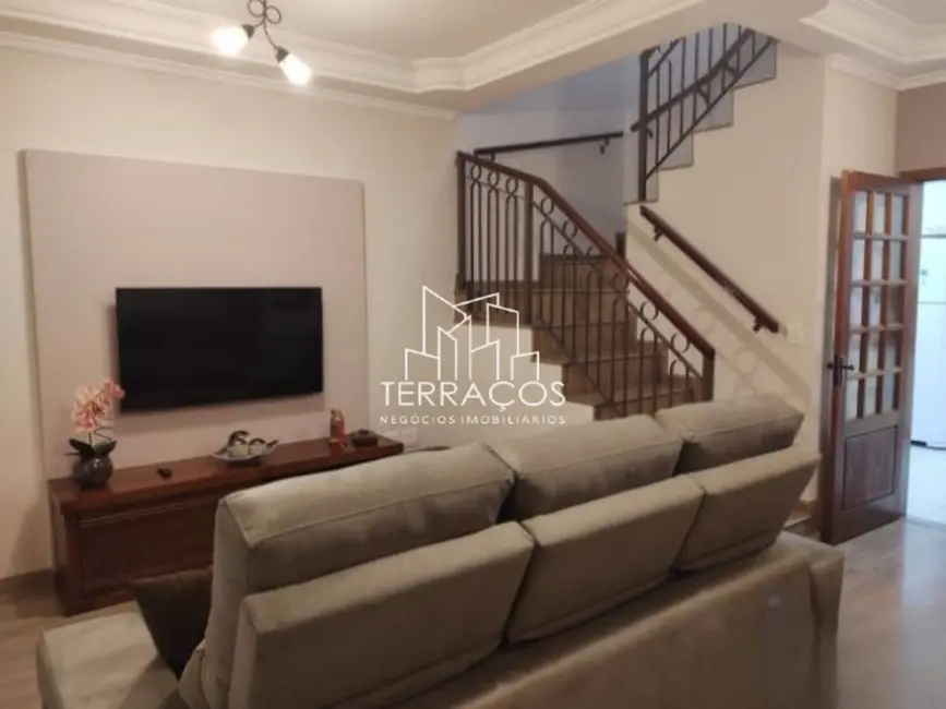 Casa com 3 quartos à venda, 172m2 em Parque Cidade Jardim II, Jundiai - SP - imagem 2 Foto 2 de Casa com 3 quartos à venda, 172m2 em Parque Cidade Jardim II, Jundiai - SP