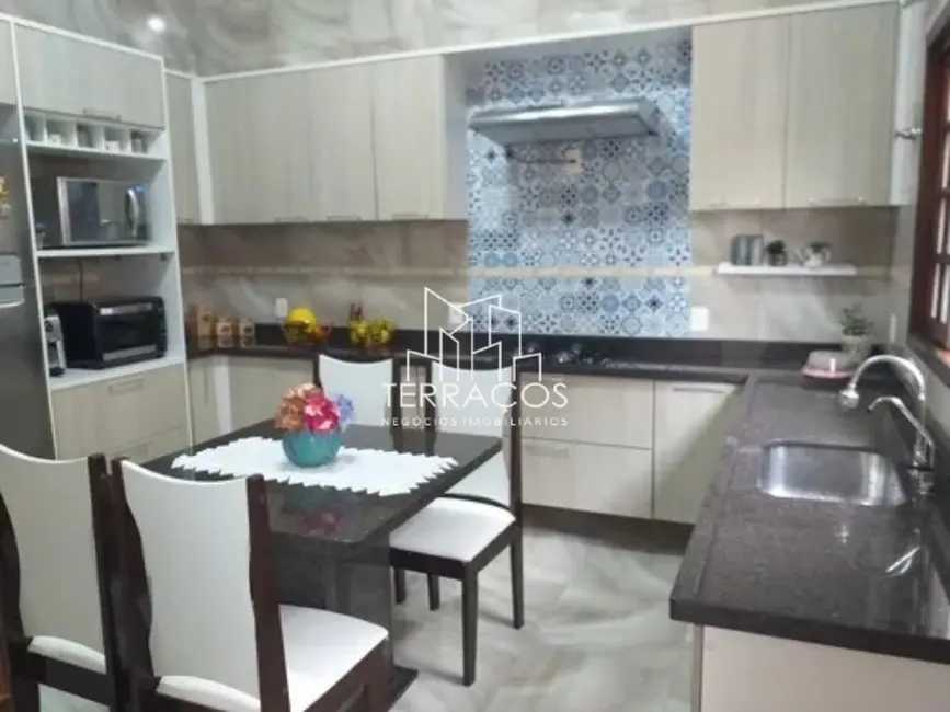 Casa com 4 quartos à venda, 291m2 em Itupeva - SP - imagem 9 Foto 9 de Casa com 4 quartos à venda, 291m2 em Itupeva - SP