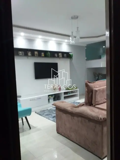 Casa com 4 quartos à venda, 291m2 em Itupeva - SP - imagem 3 Foto 3 de Casa com 4 quartos à venda, 291m2 em Itupeva - SP