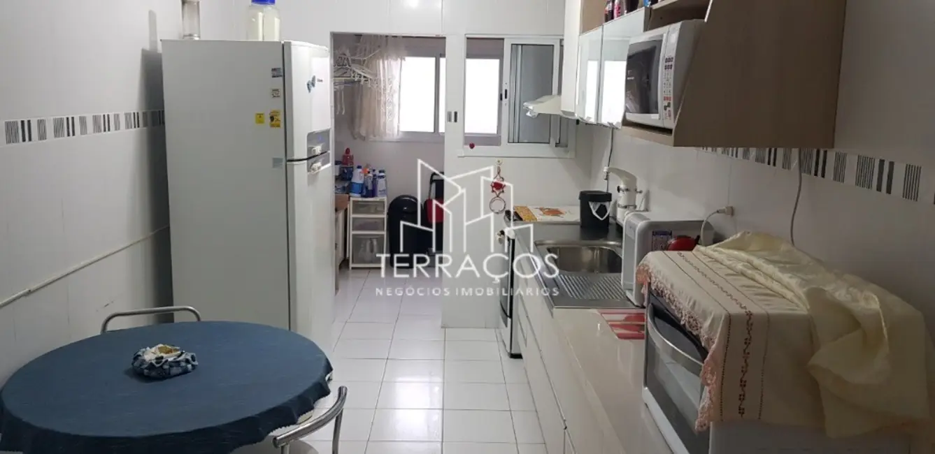 Apartamento com 3 quartos à venda, 150m2 em Guilhermina, Praia Grande - SP - imagem 7 Foto 7 de Apartamento com 3 quartos à venda, 150m2 em Guilhermina, Praia Grande - SP
