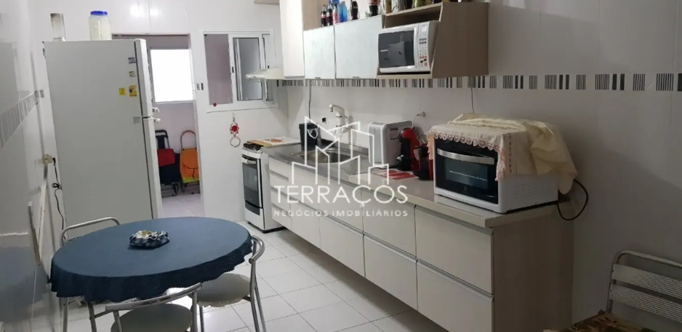 Apartamento com 3 quartos à venda, 150m2 em Guilhermina, Praia Grande - SP - imagem 6 Foto 6 de Apartamento com 3 quartos à venda, 150m2 em Guilhermina, Praia Grande - SP