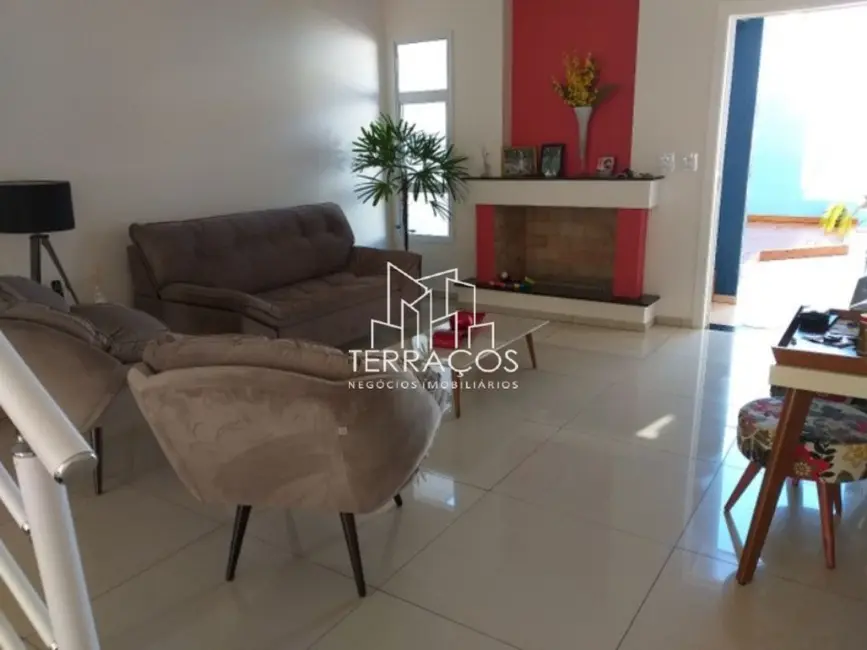 Casa com 3 quartos à venda, 290m2 em Jardim Colônia, Jundiai - SP - imagem 3 Foto 3 de Casa com 3 quartos à venda, 290m2 em Jardim Colônia, Jundiai - SP