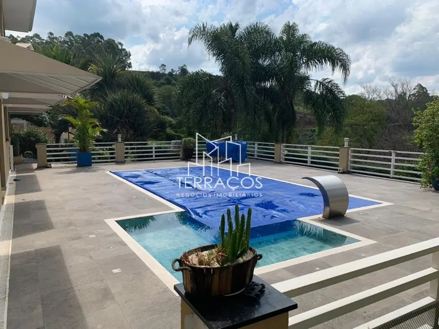 Casa de Condomínio com 4 quartos à venda, 600m2 em Serra dos Lagos (Jordanésia), Cajamar - SP - imagem 2 Foto 2 de Casa de Condomínio com 4 quartos à venda, 600m2 em Serra dos Lagos (Jordanésia), Cajamar - SP