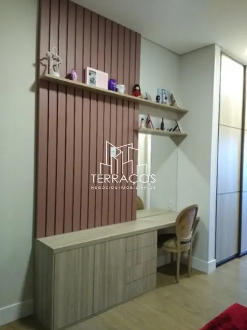 Foto 9 de Casa de Condomínio com 3 quartos à venda, 400m2 em Medeiros, Jundiai - SP