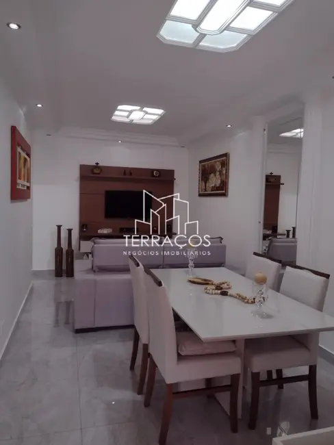 Casa com 3 quartos à venda, 139m2 em Parque da Colônia, Jundiai - SP - imagem 3 Foto 3 de Casa com 3 quartos à venda, 139m2 em Parque da Colônia, Jundiai - SP