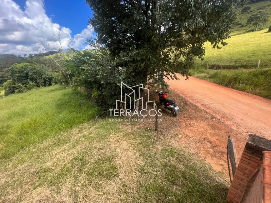Foto 5 de Terreno / Lote à venda, 2000m2 em Munhoz - MG