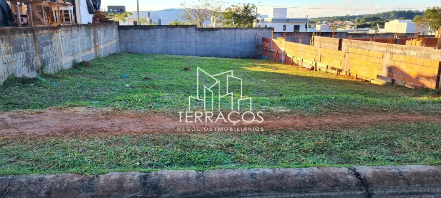 Foto 1 de Terreno / Lote à venda, 300m2 em Itupeva - SP