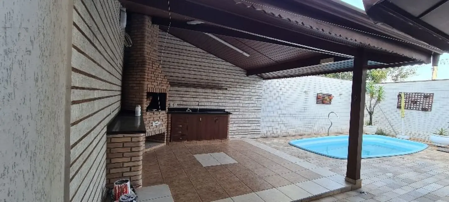 Foto 1 de Casa com 3 quartos à venda e para alugar, 250m2 em Anhangabaú, Jundiai - SP