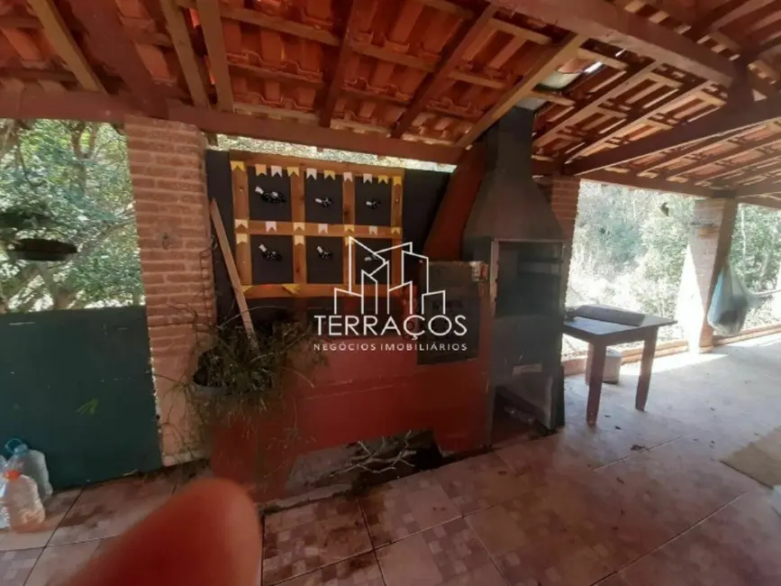 Chácara com 2 quartos à venda, 250m2 em Pau Arcado, Campo Limpo Paulista - SP - imagem 4 Foto 4 de Chácara com 2 quartos à venda, 250m2 em Pau Arcado, Campo Limpo Paulista - SP