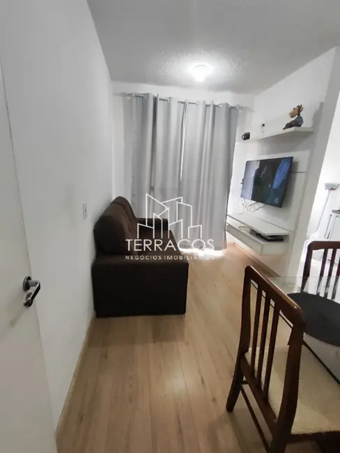 Foto 2 de Apartamento com 2 quartos à venda, 49m2 em Vila Nambi, Jundiai - SP