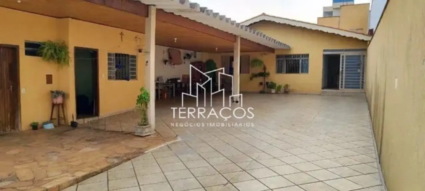 Foto 3 de Casa com 4 quartos à venda, 226m2 em Jardim Maria de Fátima, Varzea Paulista - SP