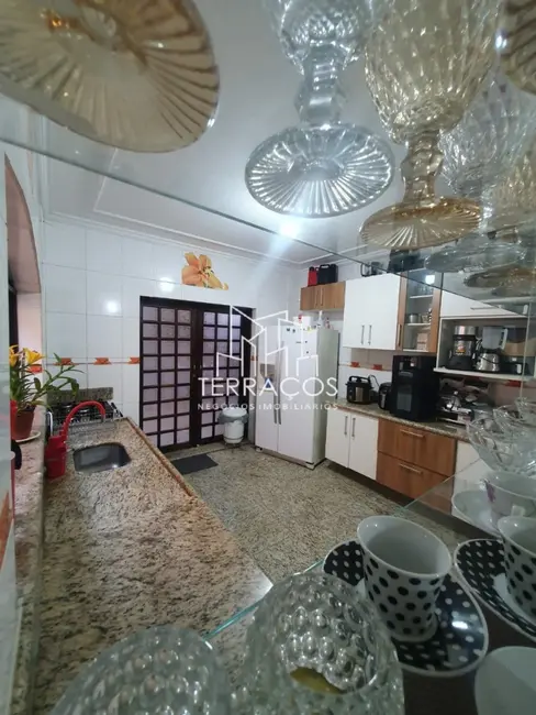 Casa com 4 quartos à venda, 408m2 em Jardim Merci II, Jundiai - SP - imagem 2 Foto 2 de Casa com 4 quartos à venda, 408m2 em Jardim Merci II, Jundiai - SP