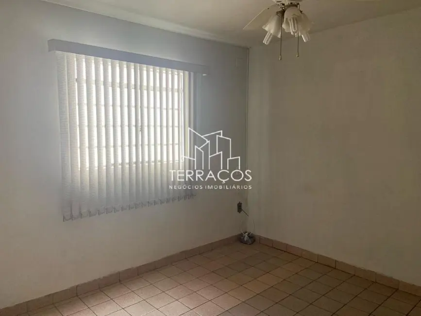 Foto 3 de Casa com 2 quartos à venda, 147m2 em Cidade Santos Dumont, Jundiai - SP