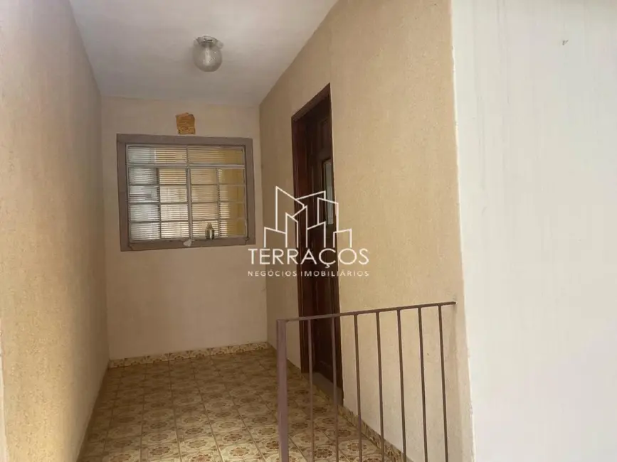 Foto 2 de Casa com 2 quartos à venda, 147m2 em Cidade Santos Dumont, Jundiai - SP