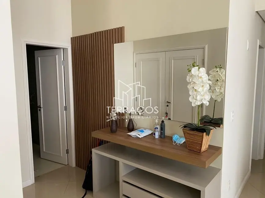 Apartamento com 4 quartos para alugar, 350m2 em Jardim Campos Elísios, Jundiai - SP - imagem 4 Foto 4 de Apartamento com 4 quartos para alugar, 350m2 em Jardim Campos Elísios, Jundiai - SP