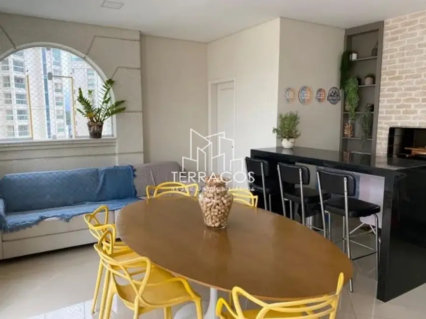 Apartamento com 4 quartos para alugar, 350m2 em Jardim Campos Elísios, Jundiai - SP - imagem 9 Foto 9 de Apartamento com 4 quartos para alugar, 350m2 em Jardim Campos Elísios, Jundiai - SP