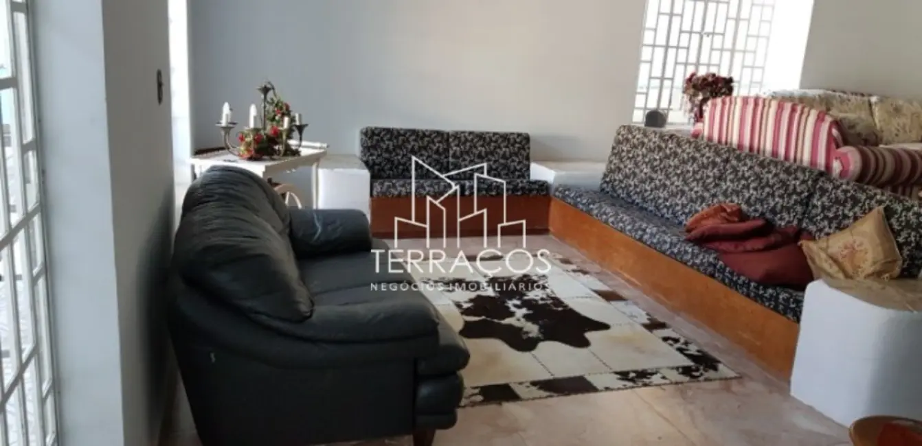 Foto 8 de Casa de Condomínio com 4 quartos à venda, 450m2 em Gramado, Cotia - SP